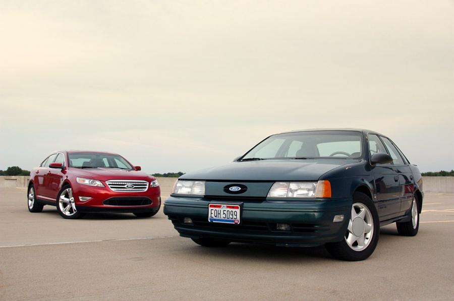  Ford Taurus SHO 2010 года  (фото 47 из 248)